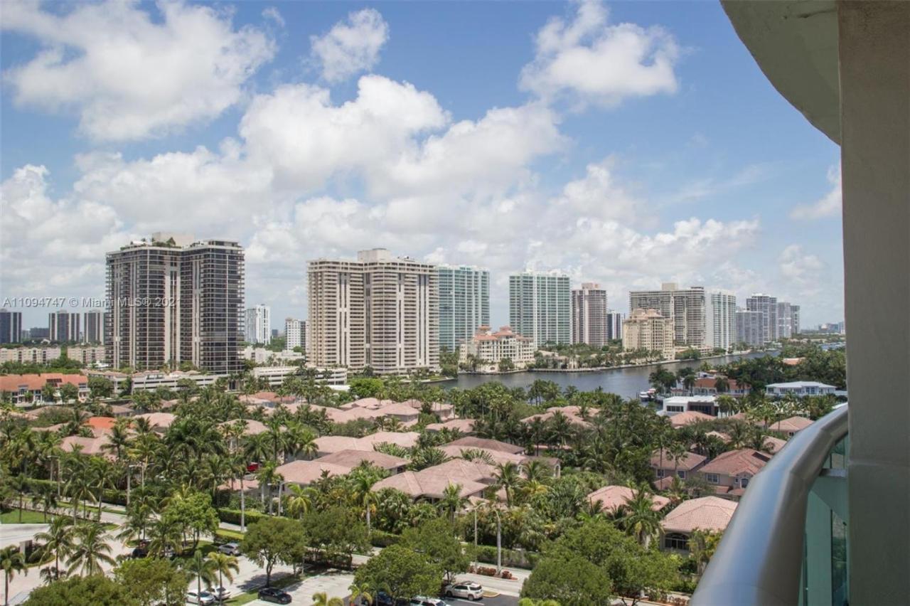 Disfruta Sunny Isles Ocean 1206 Str-02816 Daire Miami Beach Dış mekan fotoğraf